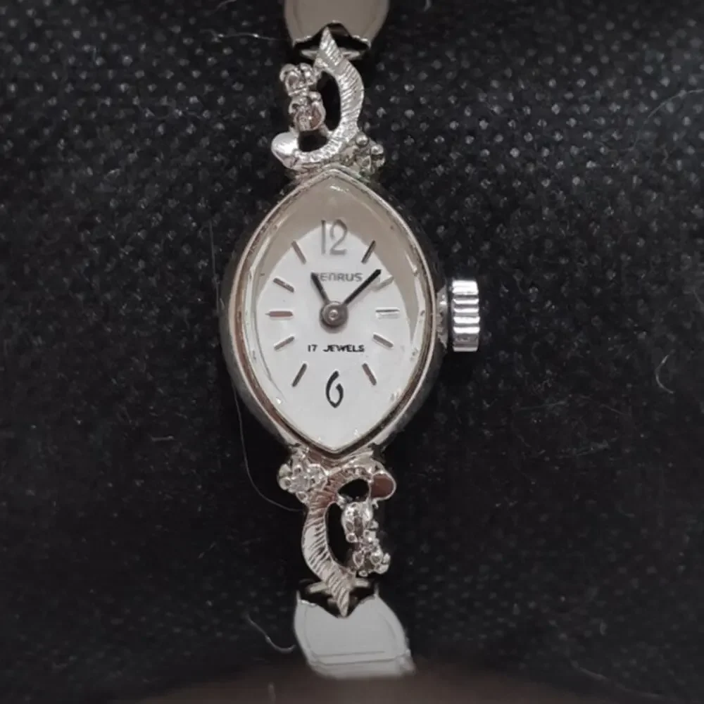 Vintage Benrus Ladies Wristwatch 17-Jewel Manual Wind Up